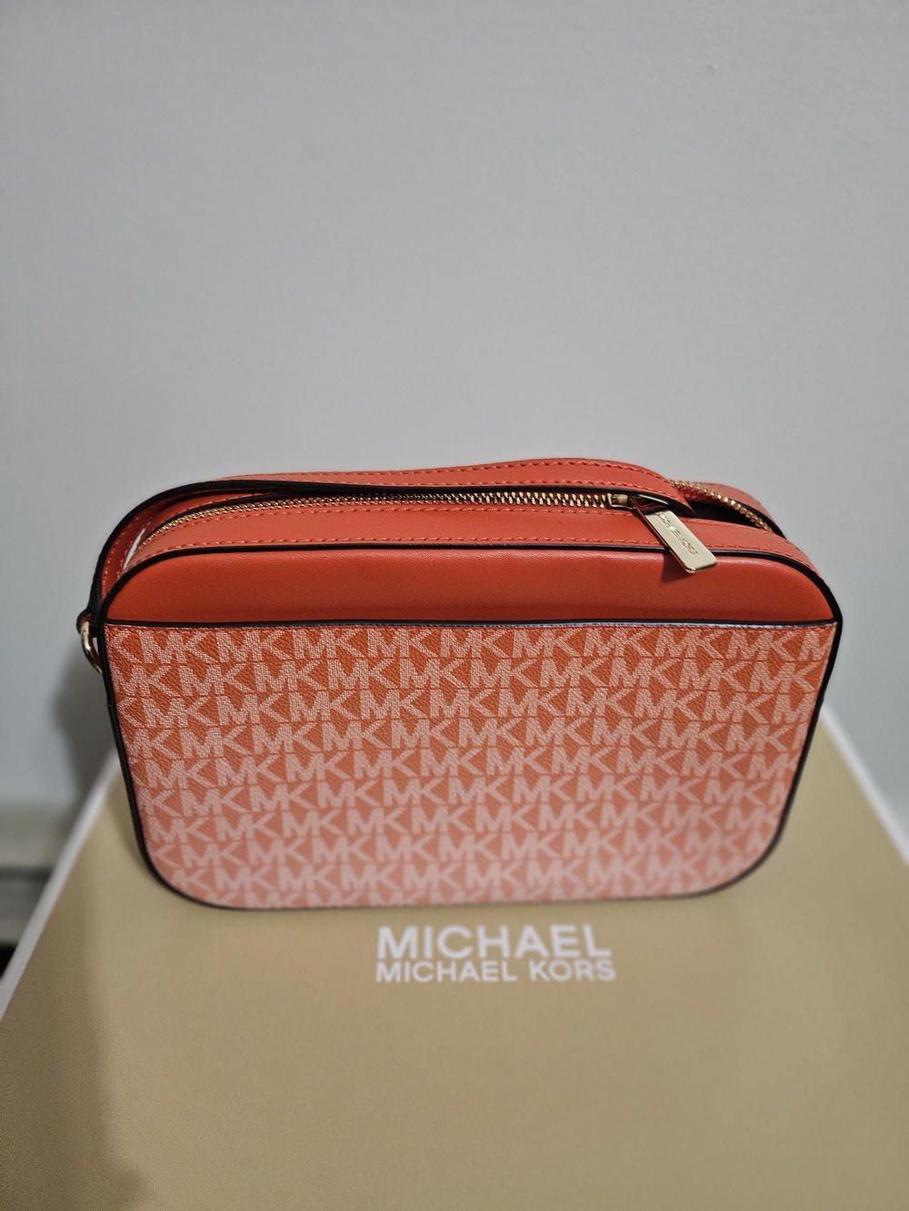 Michael Kors Coral Pink MK Logo Crossbody with Gold Chain - Picture 2 of 2